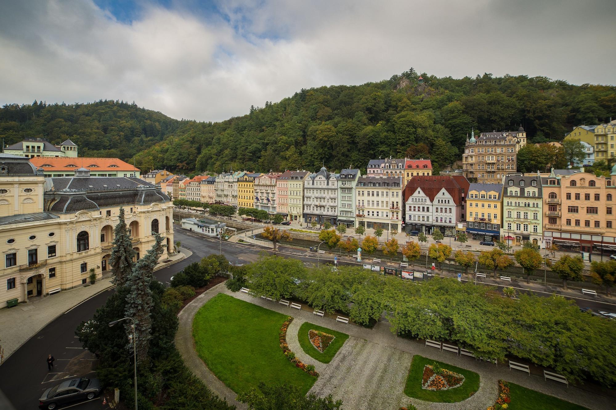 Interhotel Central Karlovy Vary Dış mekan fotoğraf