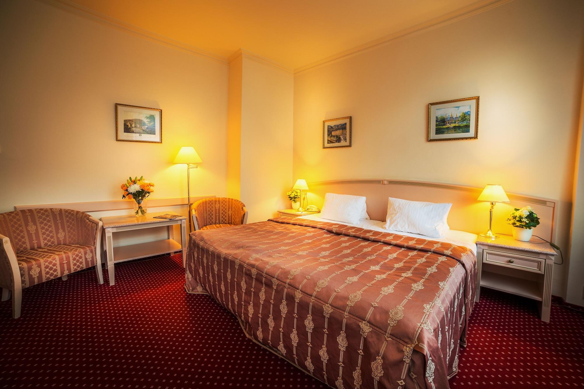 Interhotel Central Karlovy Vary Dış mekan fotoğraf