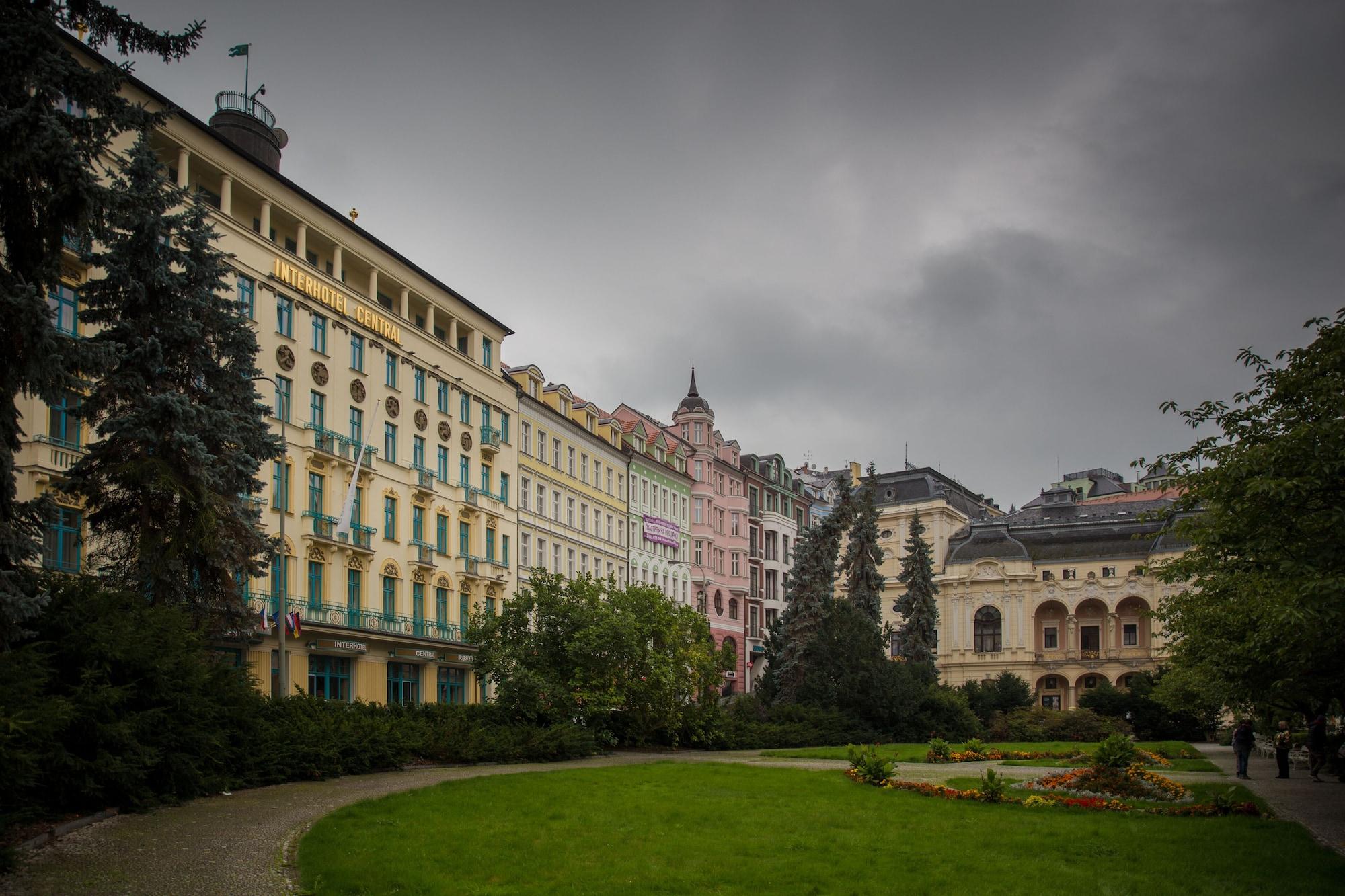 Interhotel Central Karlovy Vary Dış mekan fotoğraf