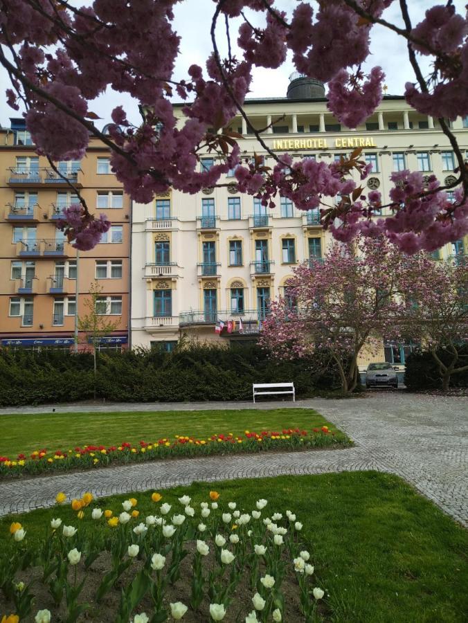 Interhotel Central Karlovy Vary Dış mekan fotoğraf