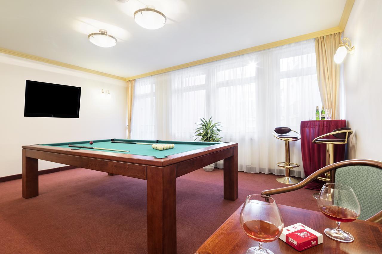Interhotel Central Karlovy Vary Dış mekan fotoğraf