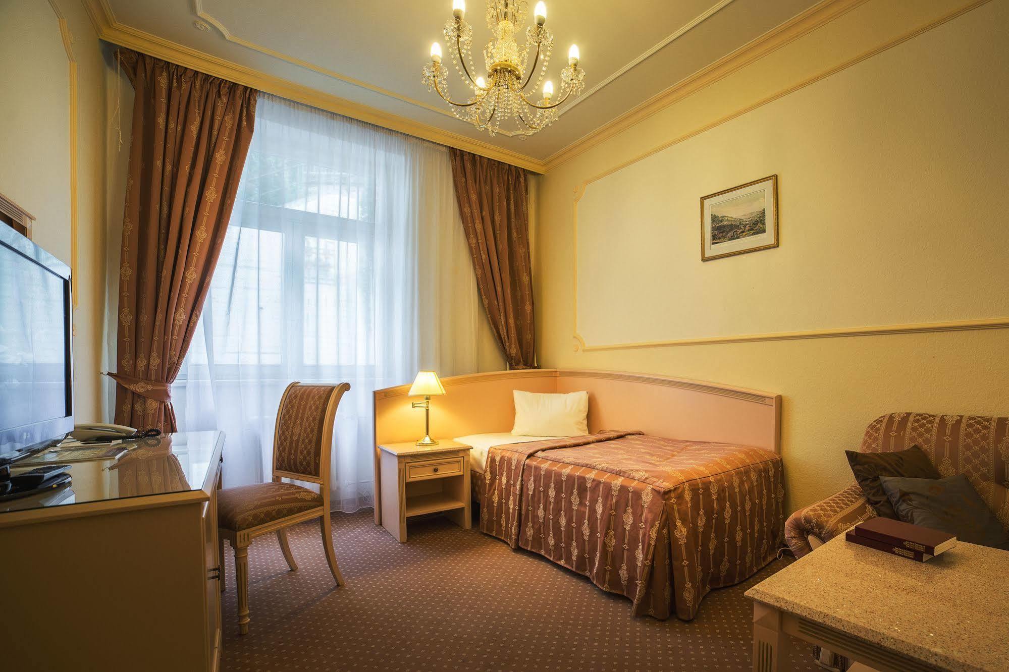 Interhotel Central Karlovy Vary Dış mekan fotoğraf