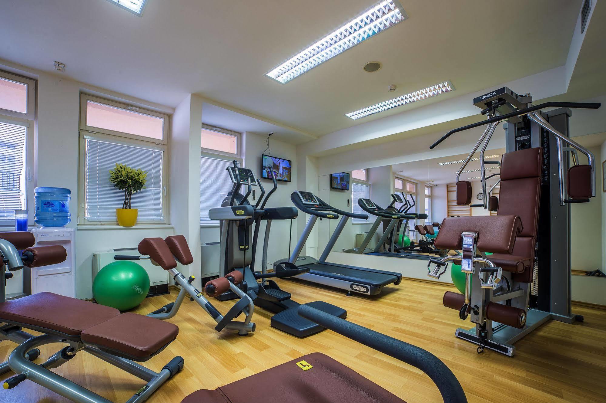 Interhotel Central Karlovy Vary Dış mekan fotoğraf